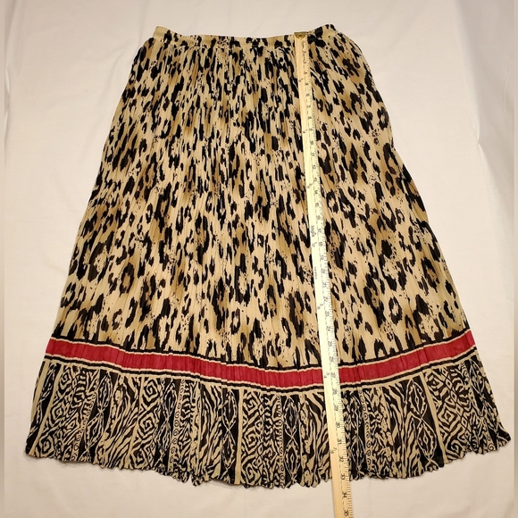 Alfred Dunner Womens Size 14 Animal Print Maxi Skirt w/Elastic Waist Fully Lined - Picture 2 of 4